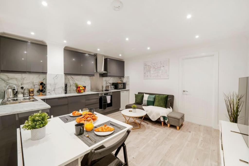Modern 2 Bedroom Apartment In The Heart Of London Londres Exterior foto